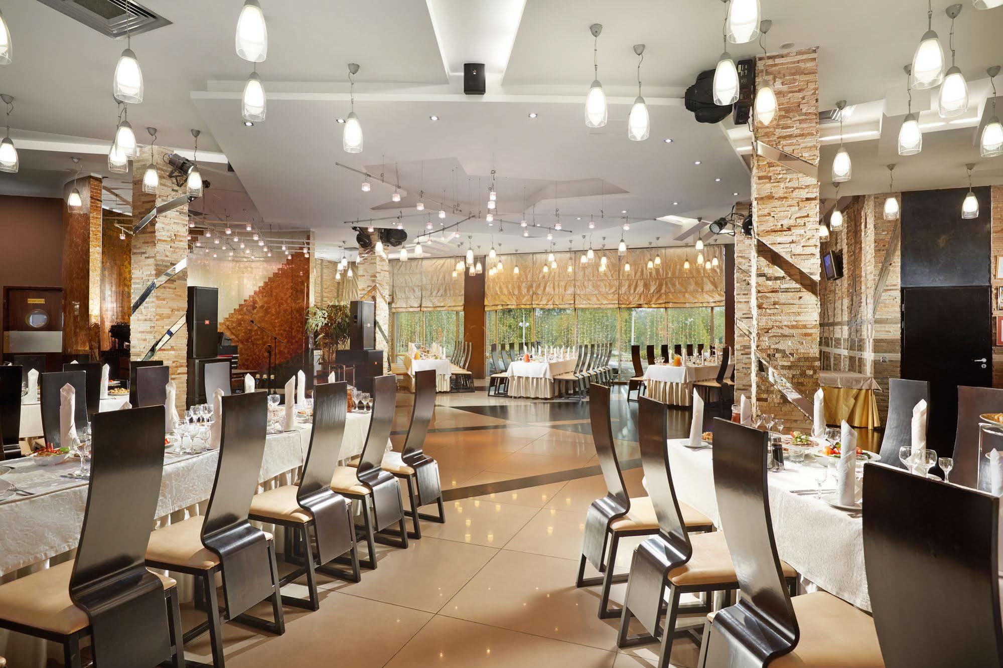 Victoria Hotel & Business Centre Minsk Ngoại thất bức ảnh