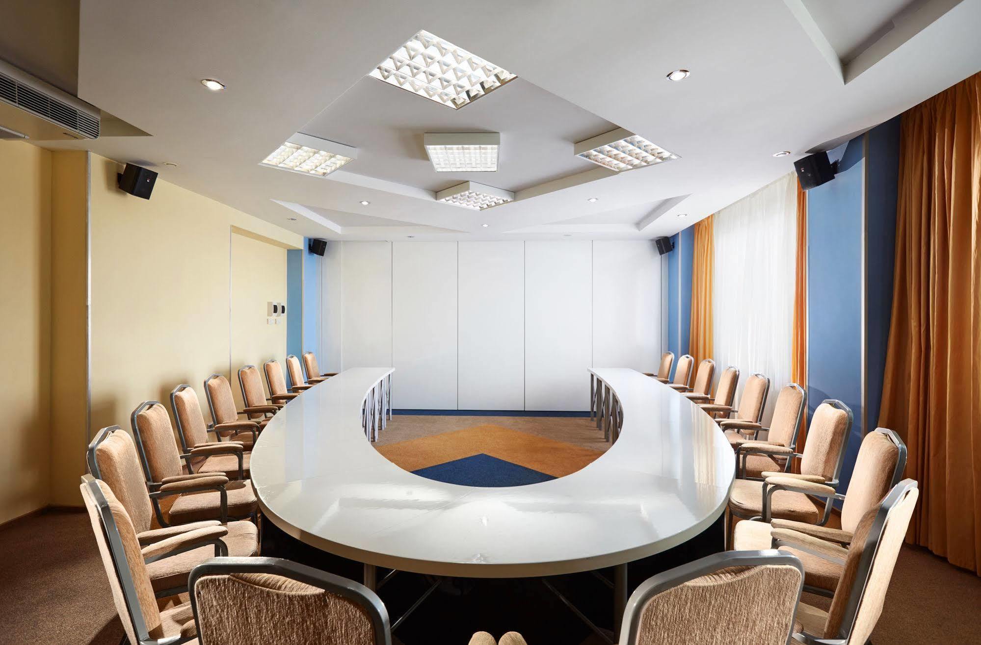 Victoria Hotel & Business Centre Minsk Ngoại thất bức ảnh